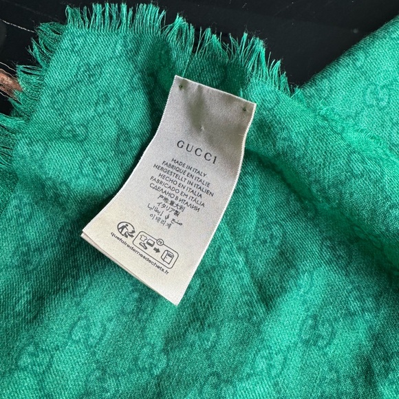 New Gucci unisex emerald Green GG Shawl Scarf - Picture 4 of 4